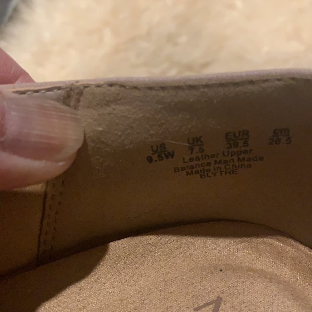 New super cute nude/pink booties Naturalizer - Picture 5 of 5